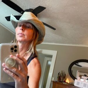 SunDay UPF 50+ shade hat